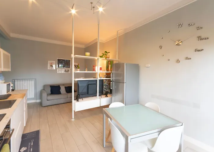 Fabio\'S Guesthouse&Parking